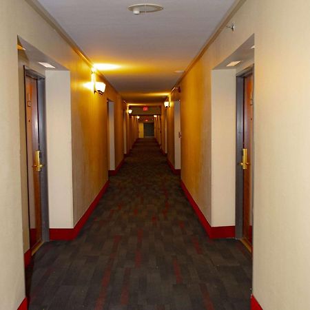 Hotel Ramada Plaza By Wyndham Garden Grove/Anaheim South Exterior foto
